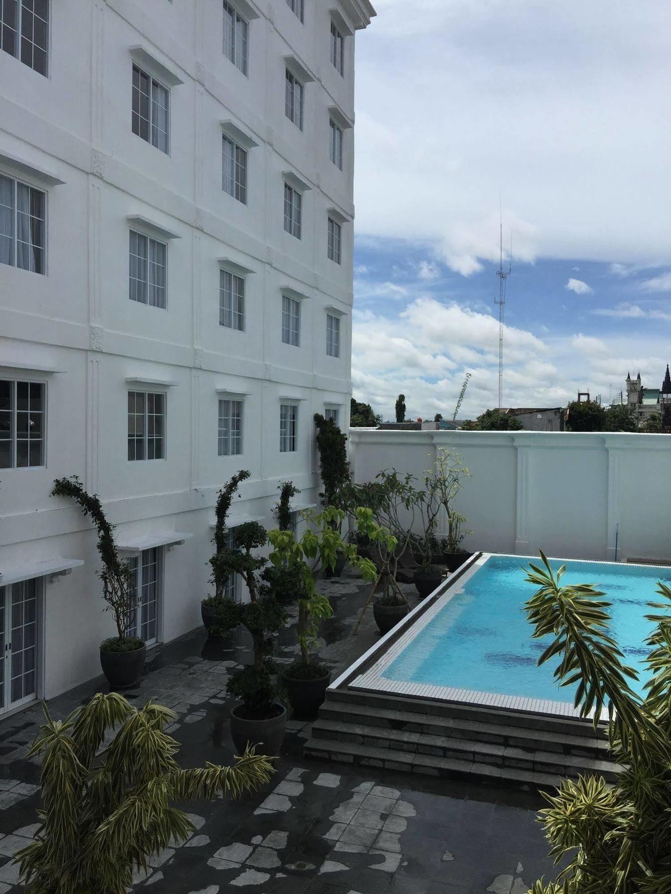 D'Senopati Malioboro Grand Hotel Yogyakarta Dış mekan fotoğraf