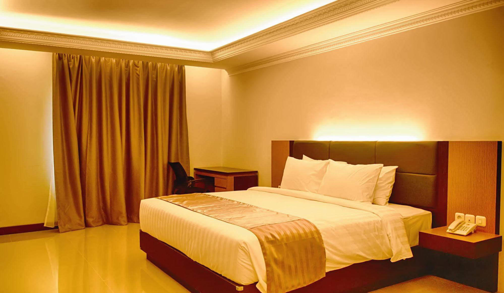 D'Senopati Malioboro Grand Hotel Yogyakarta Dış mekan fotoğraf