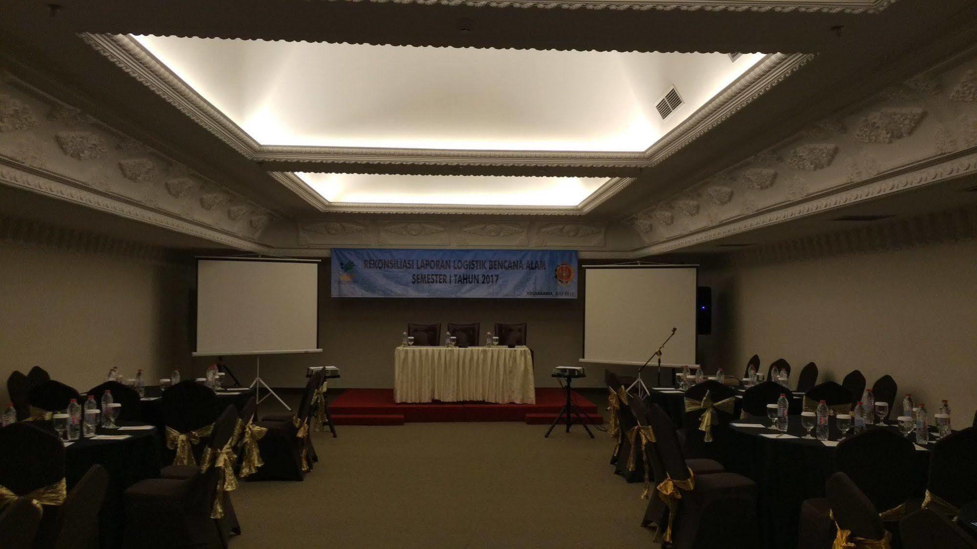 D'Senopati Malioboro Grand Hotel Yogyakarta Dış mekan fotoğraf